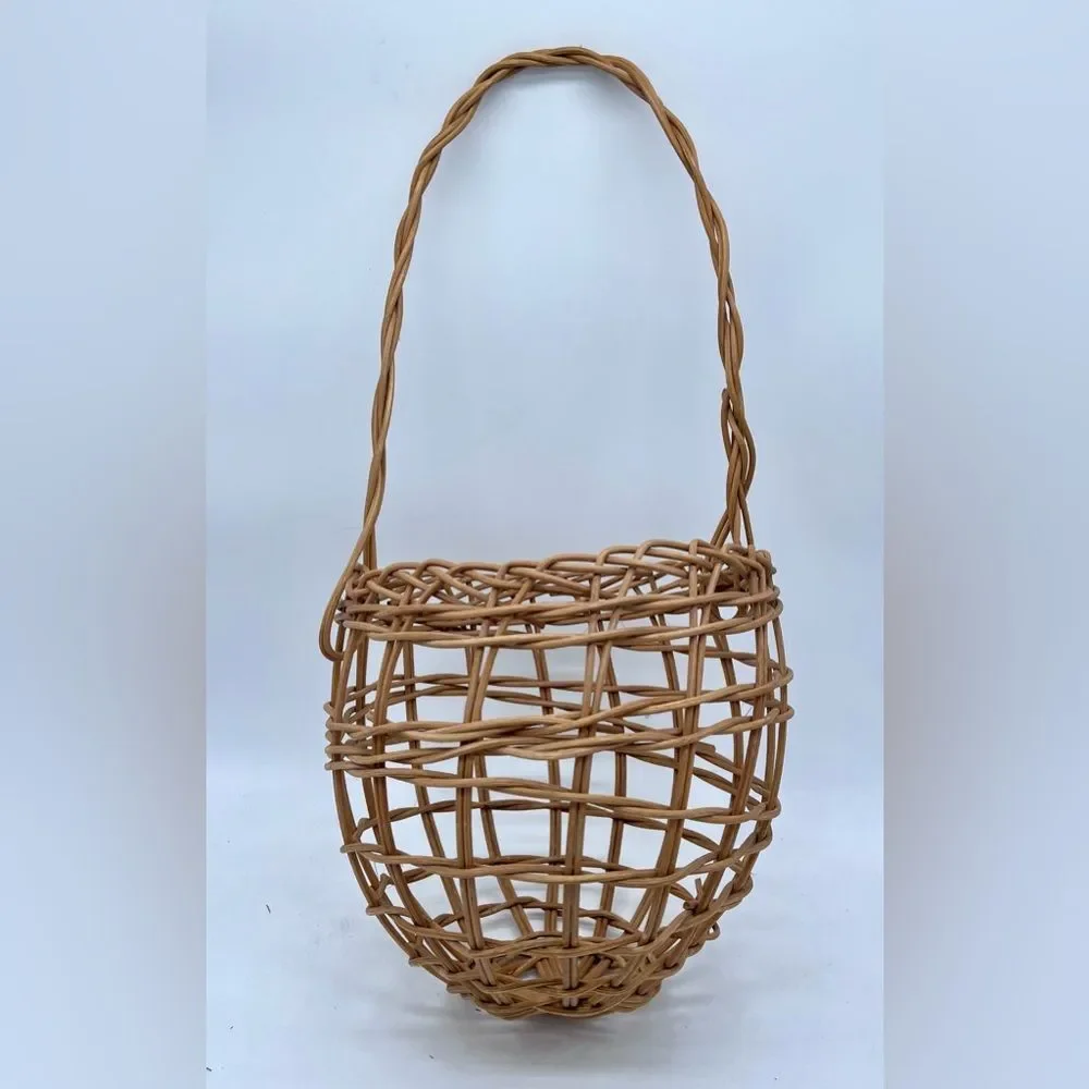 Woven Tan Basket Bag